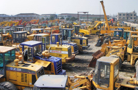 Used construction machinery sourcing yard
